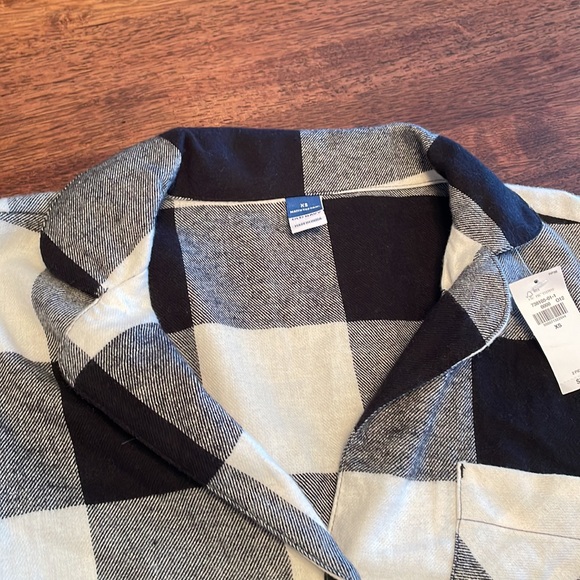 Old Navy plaid pajama top - Picture 11 of 11